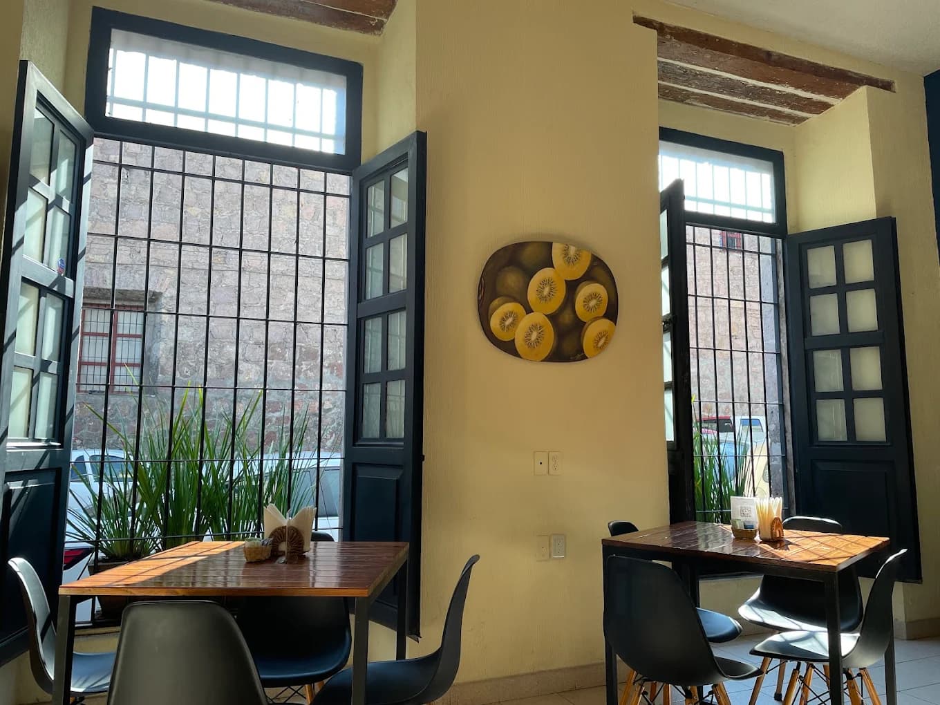 ☕️ FIKA Coffee Shop - Image 1